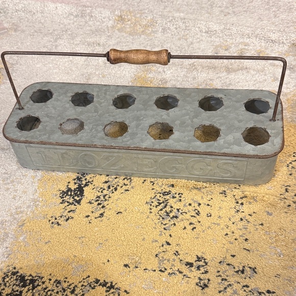 Other - Vintage inspired Galvanized Metal 12-Egg Carrier Rustic Farmhouse